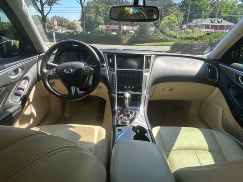 Used 2015 INFINITI Q50 Premium w/ All Weather Package RWD image 5