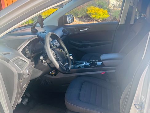 Used 2016 Ford Edge SE FWD image 5