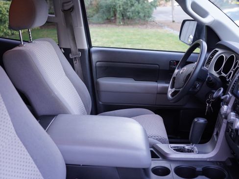 Used 2010 Toyota Tundra 4x4 Double Cab image 15