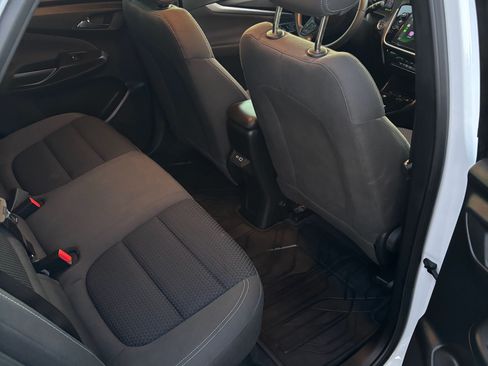 Used 2023 Chevrolet Bolt EUV LT w/ Redline Edition image 10