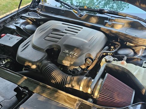 Used 2018 Dodge Challenger GT w/ GT Interior Package image 25