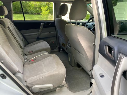 Used 2008 Toyota Highlander Sport image 13