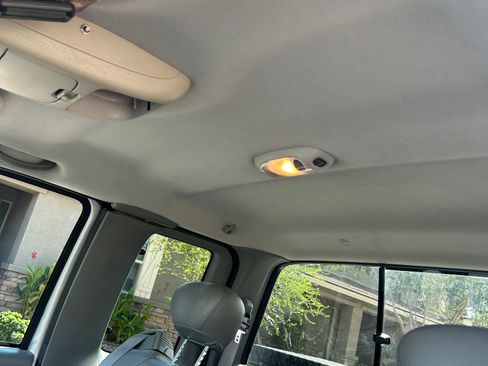 Used 2004 Ford F350 Lariat RWD image 10