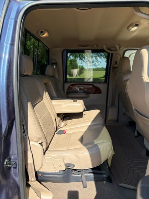 Used 2004 Ford F350 Lariat AWD/4WD image 18