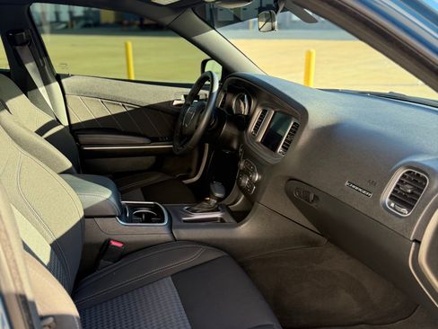 Used 2023 Dodge Charger SXT image 11