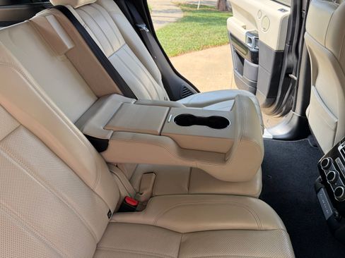 Used 2017 Land Rover Range Rover HSE image 29