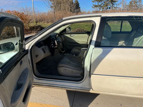 Used 2008 Cadillac DTS image 10