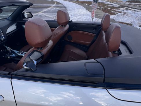 Used 2016 BMW 228i xDrive Convertible image 11