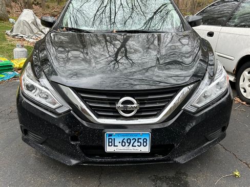 Used 2016 Nissan Altima 2.5 S w/ Power Driver Seat Package image 4