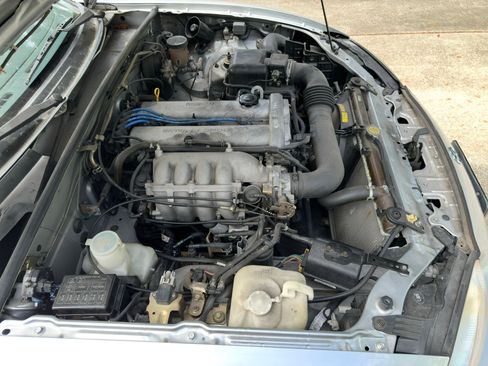 Used 1999 MAZDA MX-5 Miata RWD image 17
