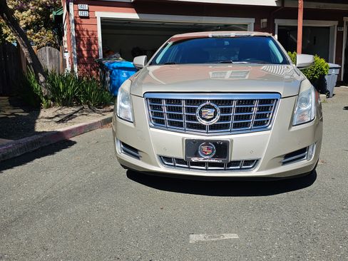 Used 2014 Cadillac XTS Luxury image 6