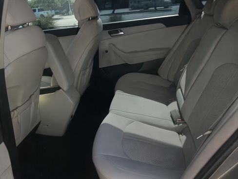 Used 2015 Hyundai Sonata SE image 10