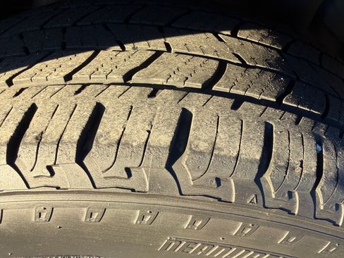 Used 2017 Jaguar F-PACE S image 13