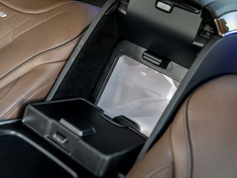 Used 2016 Mercedes-Benz Maybach S 600 image 17