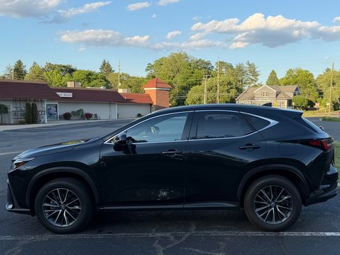Used 2024 Lexus NX 350 AWD w/ Vision Package image 8