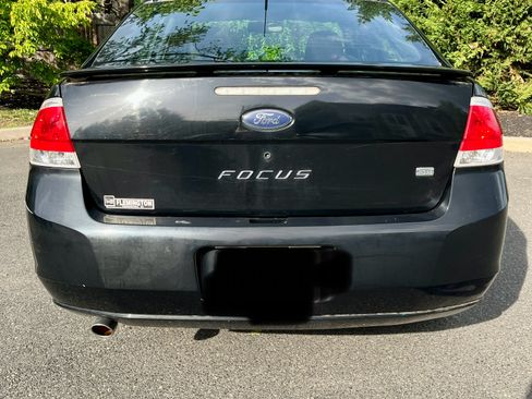 Used 2008 Ford Focus SE FWD image 4