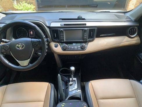 Used 2018 Toyota RAV4 Limited w/ Advanced Technology Package FWD image 14
