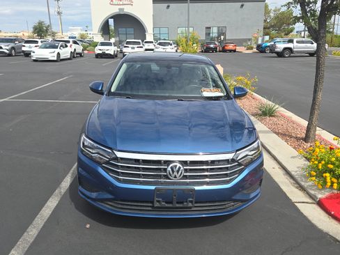 Used 2021 Volkswagen Jetta S image 1