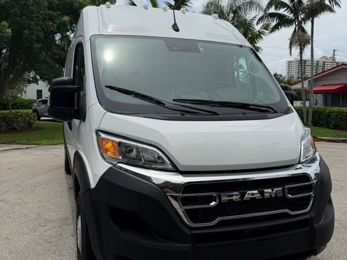 Used 2023 RAM ProMaster 2500 w/ Interior LED Lighting Group FWD image 13