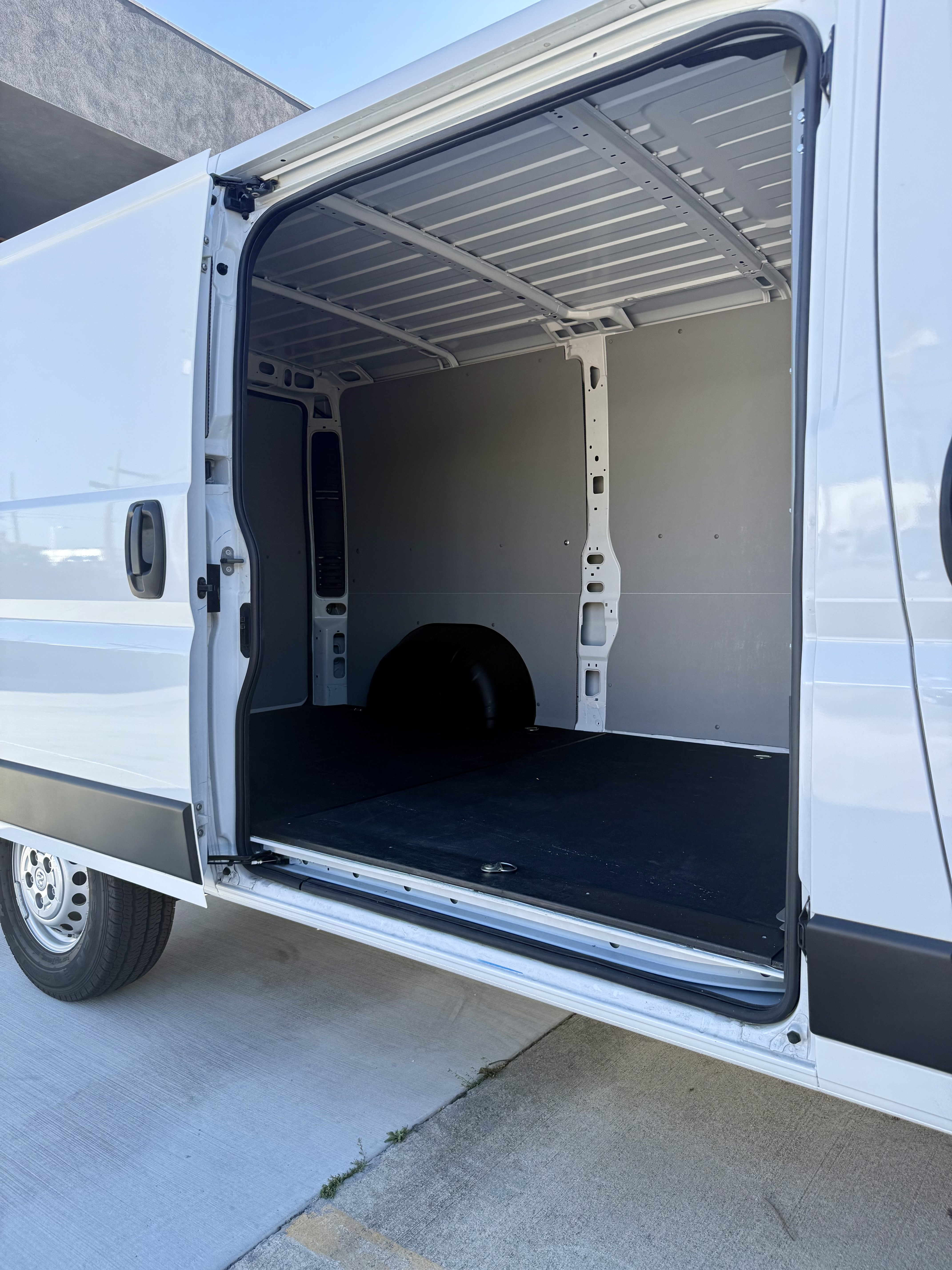 Used 2026 RAM ProMaster 2500 FWD image 11