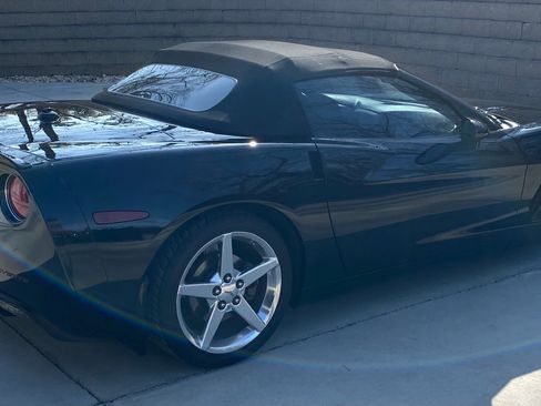 Used 2005 Chevrolet Corvette Convertible w/ Preferred Equipment Group image 4