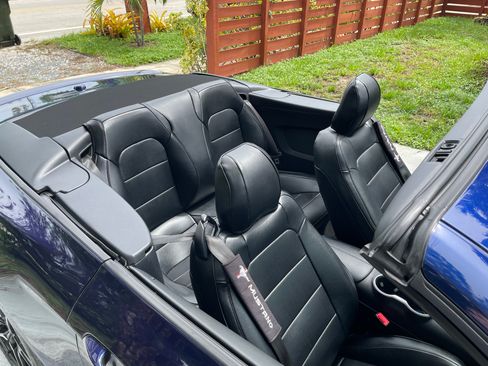 Used 2020 Ford Mustang GT Premium w/ Ford Safe & Smart Package RWD image 15
