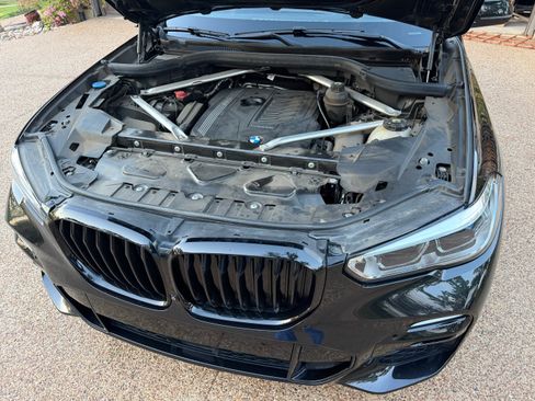 Used 2021 BMW X5 xDrive40i w/ M Sport Package image 22