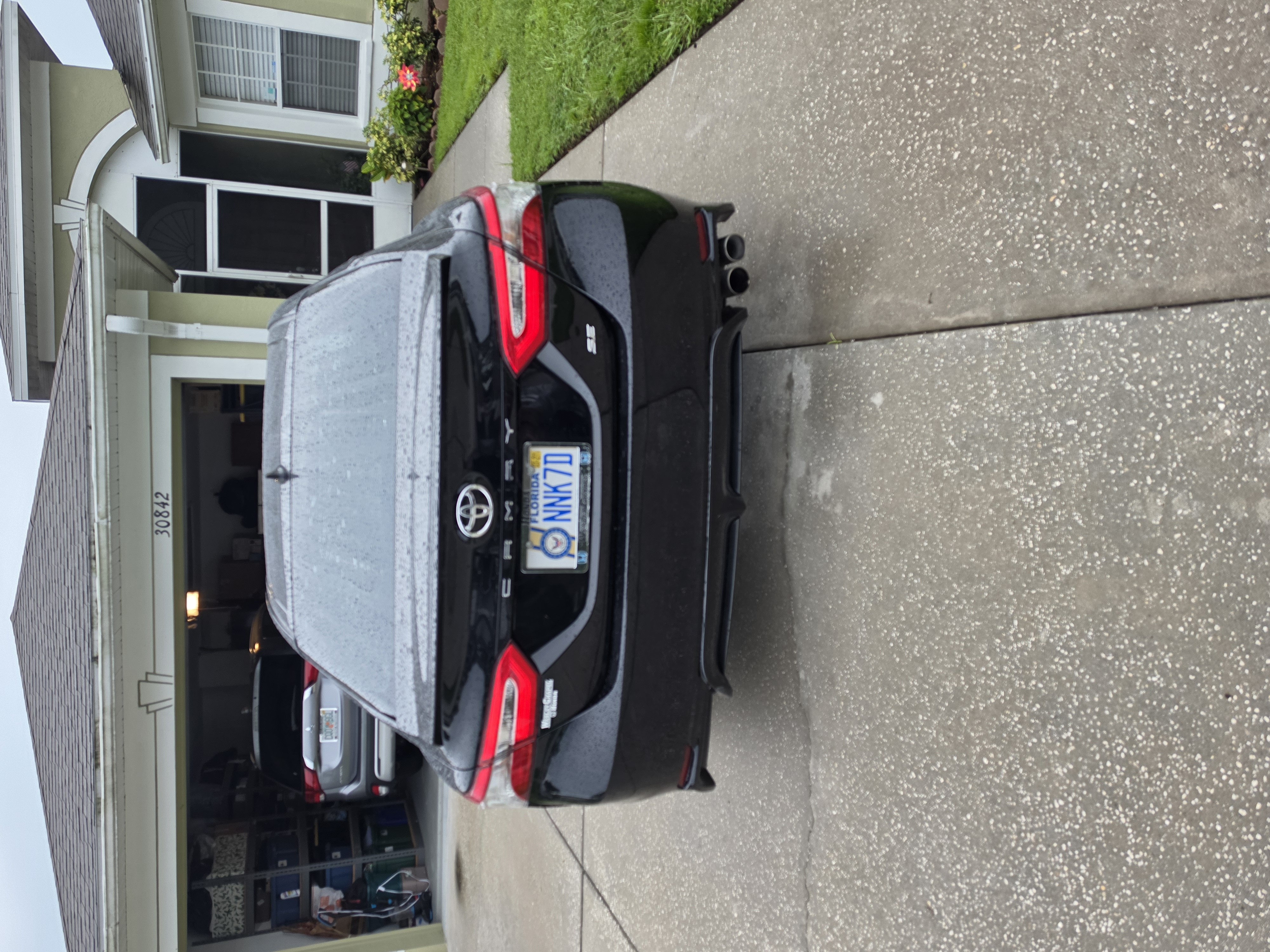 Used 2019 Toyota Camry SE FWD image 12