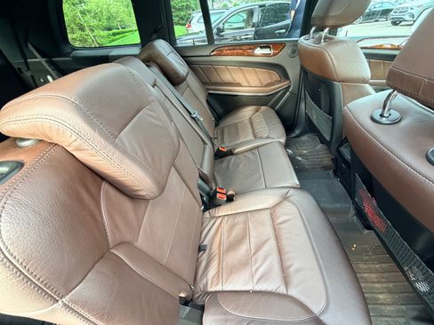 Used 2014 Mercedes-Benz GL 350 BlueTEC 4MATIC image 8