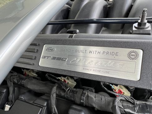 Used 2020 Ford Mustang Shelby GT350 w/ Technology Package RWD image 12