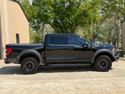 Used 2023 Ford F150 Raptor w/ Raptor Carbon Fiber Package image 2