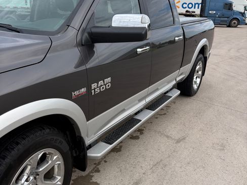 Used 2018 RAM 1500 Laramie AWD/4WD image 4