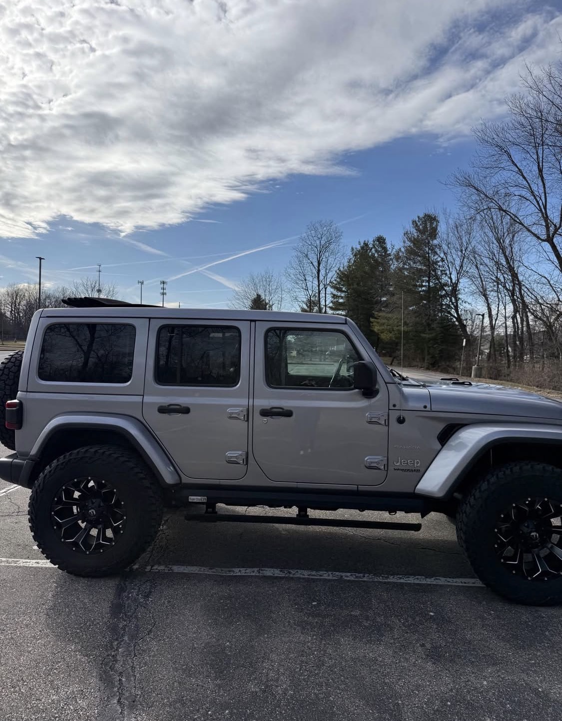 Used 2020 Jeep Wrangler Unlimited Sahara AWD/4WD image 18