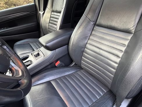 Used 2020 Jeep Grand Cherokee Limited X image 10