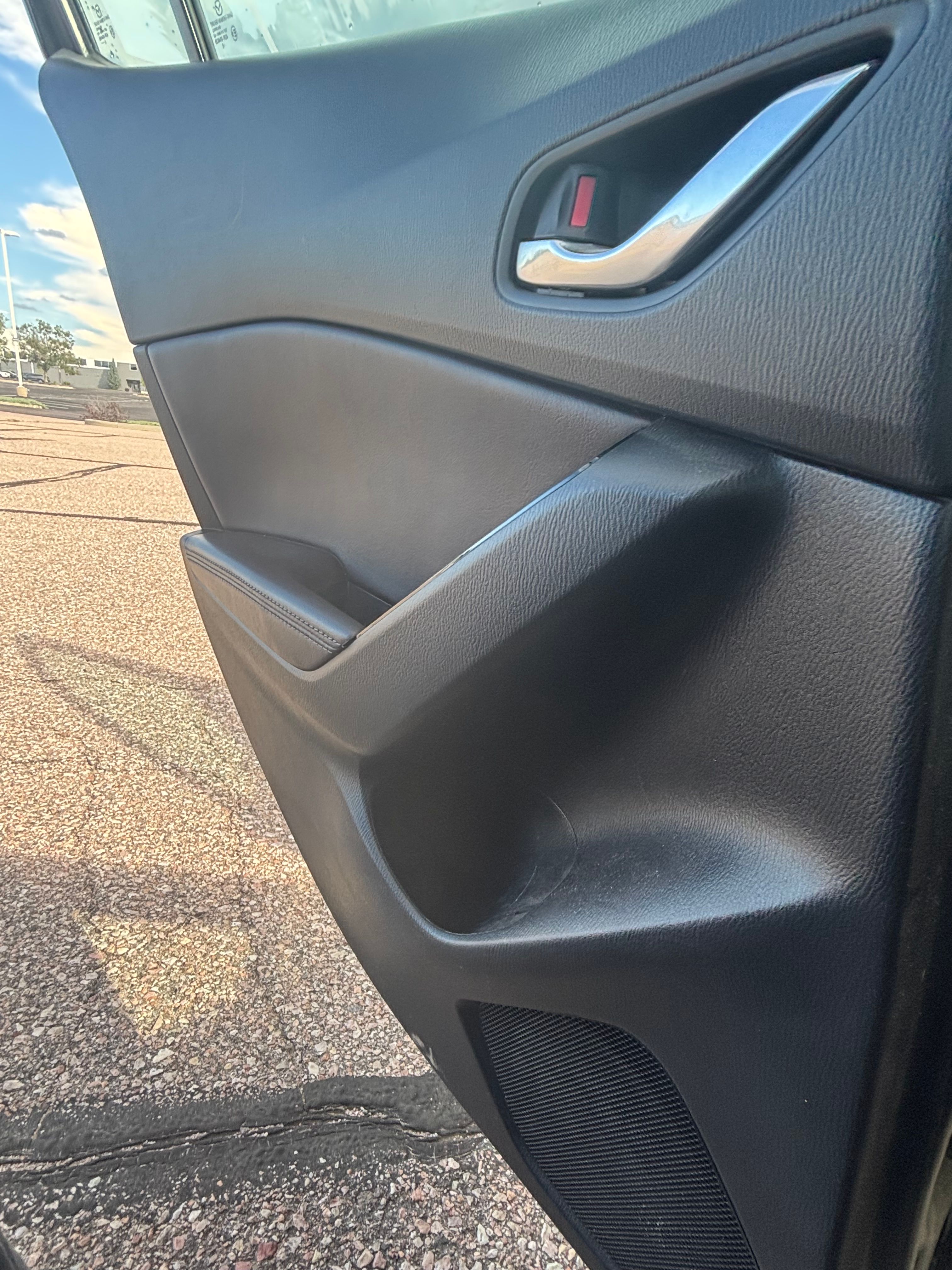 Used 2018 MAZDA MAZDA3 Touring FWD image 12
