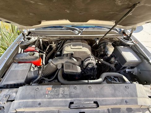 Used 2013 Chevrolet Tahoe LS image 10