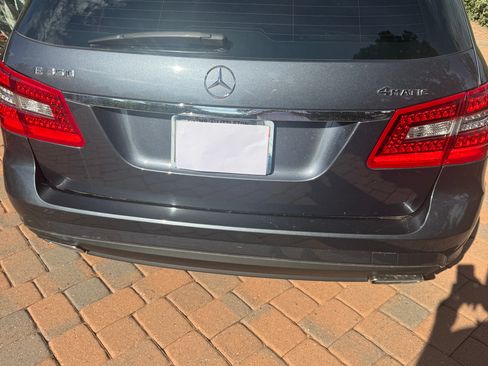 Used 2012 Mercedes-Benz E 350 4MATIC Wagon image 12