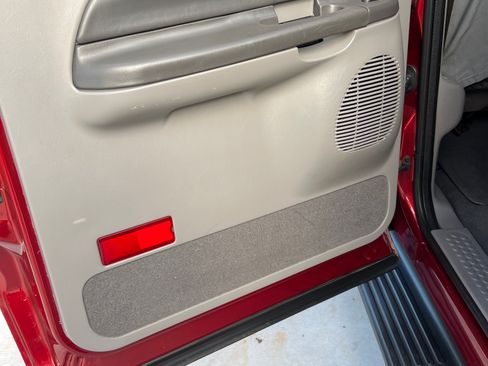 Used 2000 Ford Excursion XLT image 13