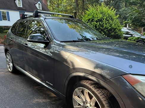 Used 2015 BMW X1 sDrive28i RWD image 2