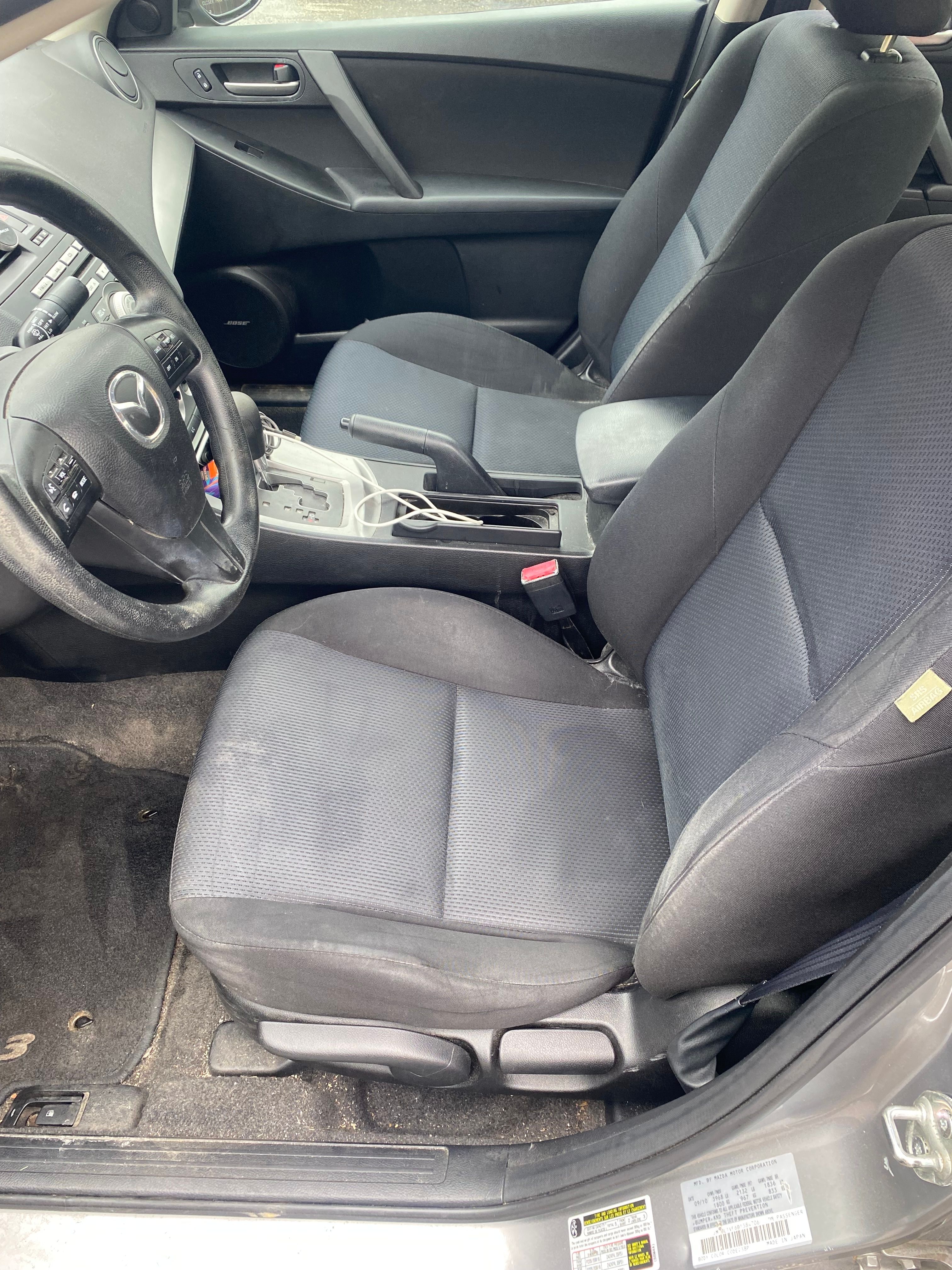 Used 2011 MAZDA MAZDA3 i Touring FWD image 6