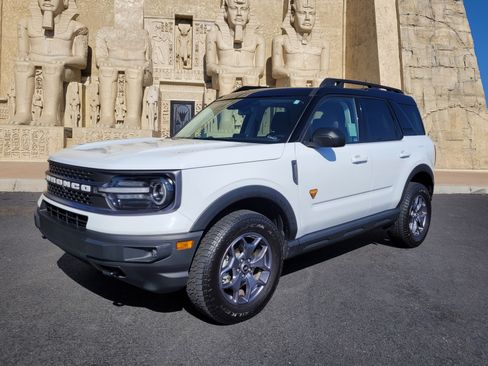 Used 2024 Ford Bronco Sport Badlands w/ Premium Package image 2