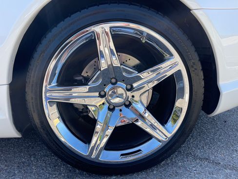 Used 2009 Mercedes-Benz SL 550 image 12