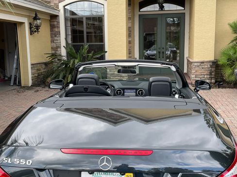Used 2013 Mercedes-Benz SL 550 image 6