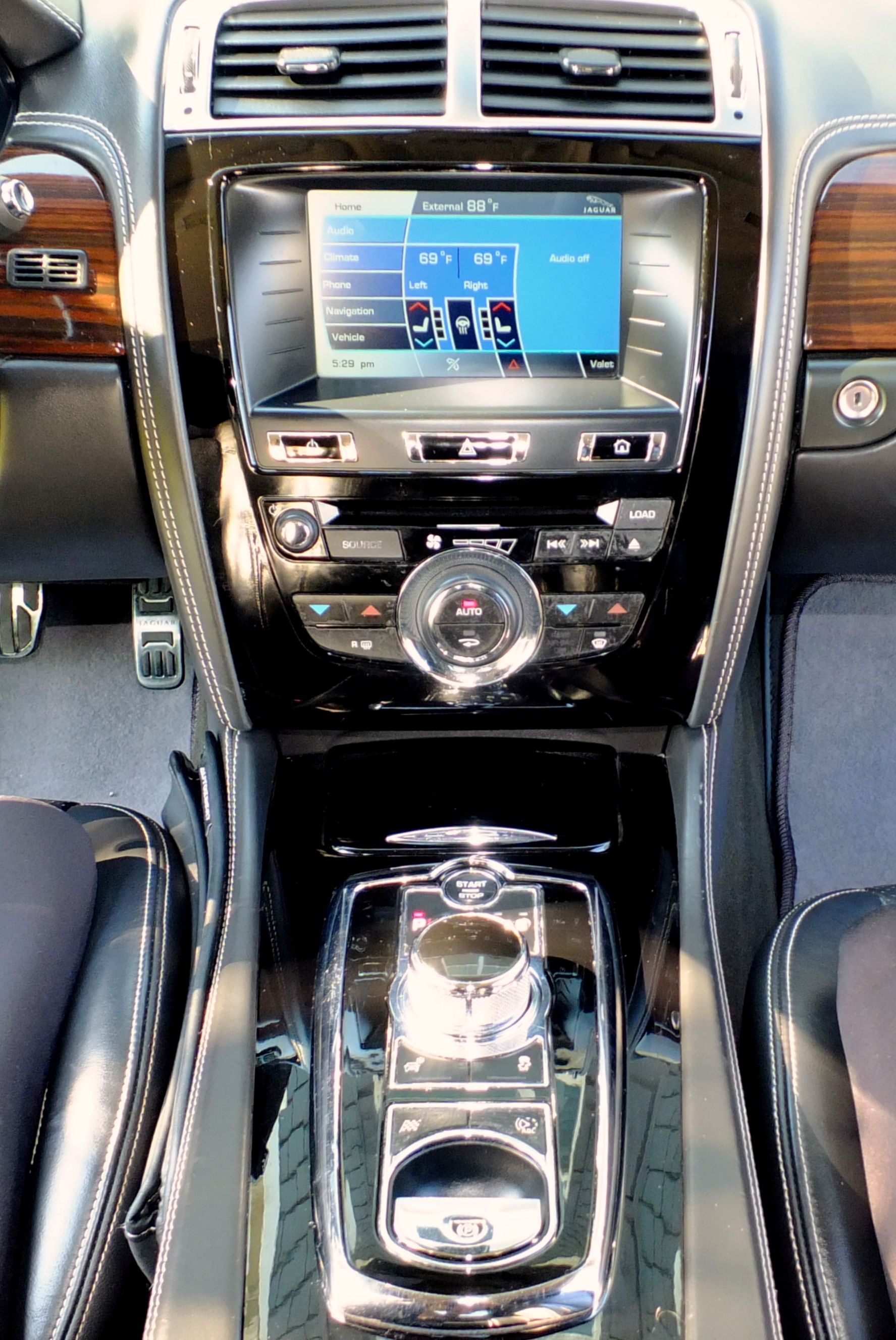 Used 2013 Jaguar XK Coupe RWD image 12