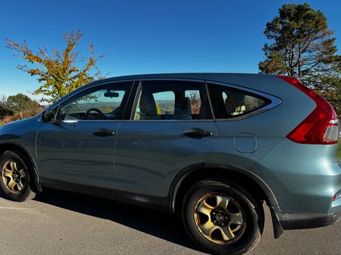 Used 2015 Honda CR-V LX image 5