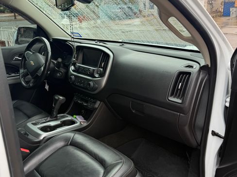 Used 2017 Chevrolet Colorado ZR2 image 10