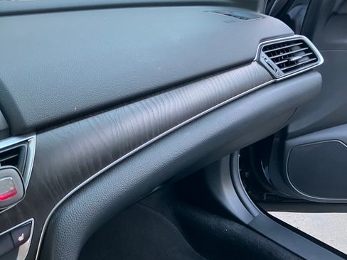 Used 2020 Honda Accord EX image 31