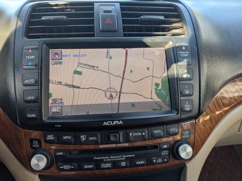 Used 2008 Acura TSX w/ Navigation image 2