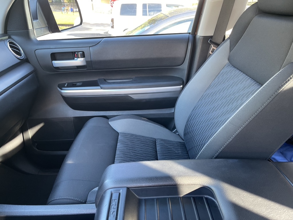 Used 2017 Toyota Tundra SR5 w/ SR5 Upgrade Package RWD image 4