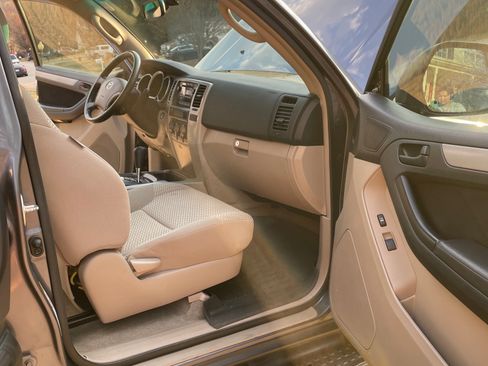 Used 2008 Toyota 4Runner Sport image 12